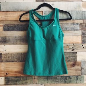 nike workout tank